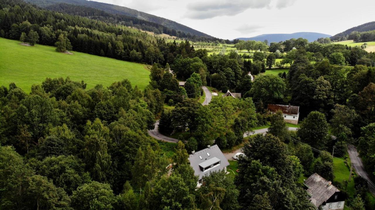 Appartamento U Staré hájenky Jindrichov Esterno foto